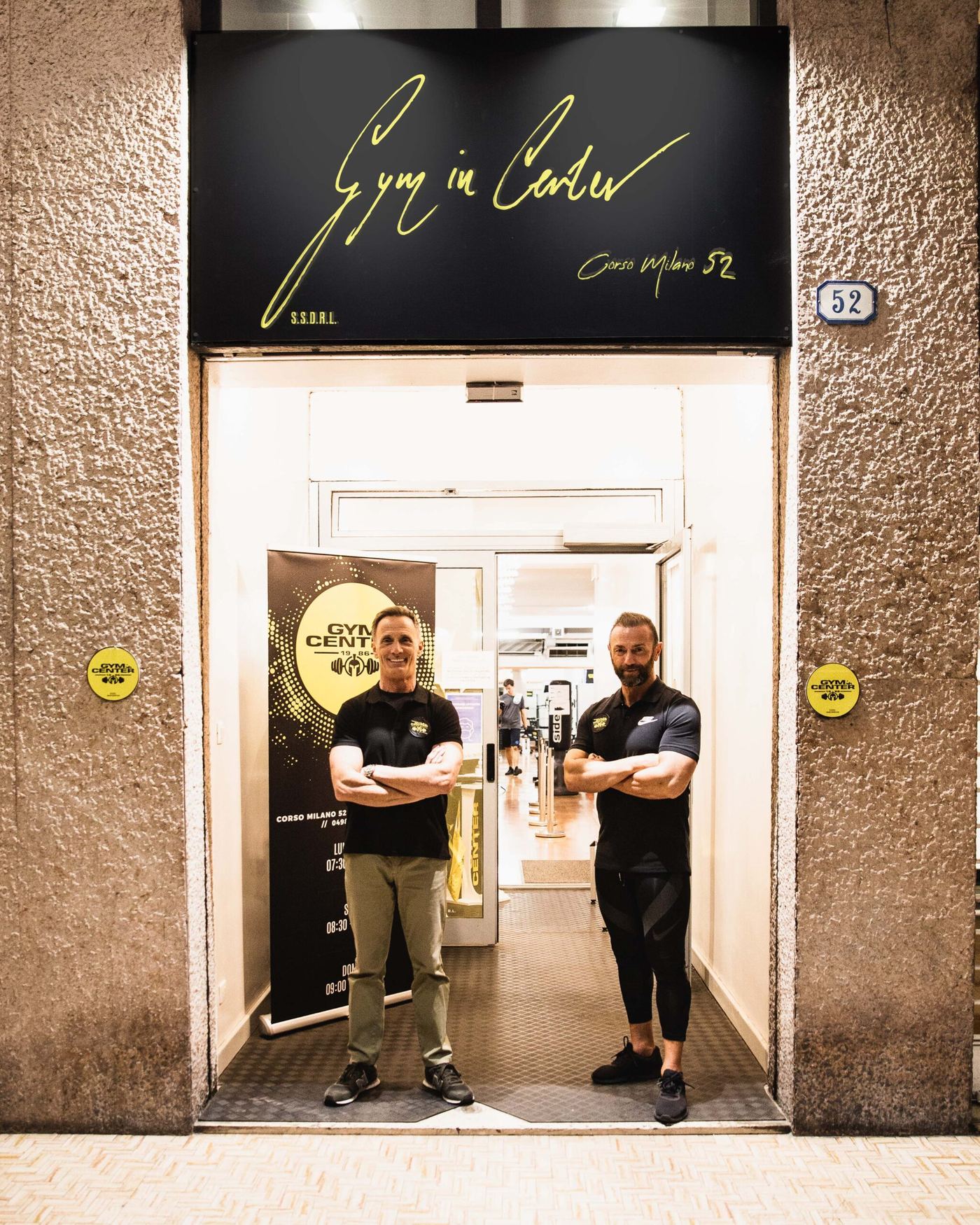 L’ingresso di Gym in Center in Corso Milano 52 con l’insegna storica